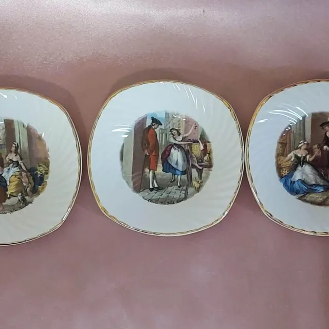 Set of 3 Vintage Palissy England Decorative Plates