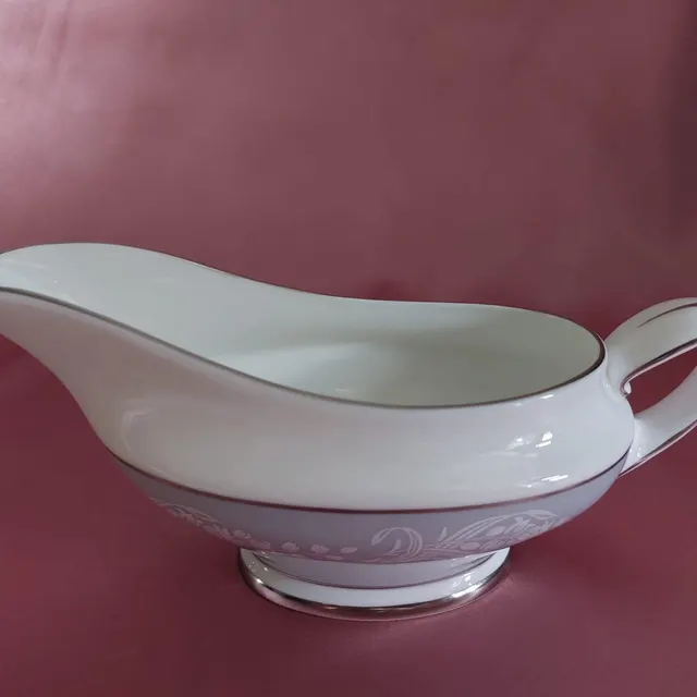 Royal Doulton Alexandria Gravy Boat