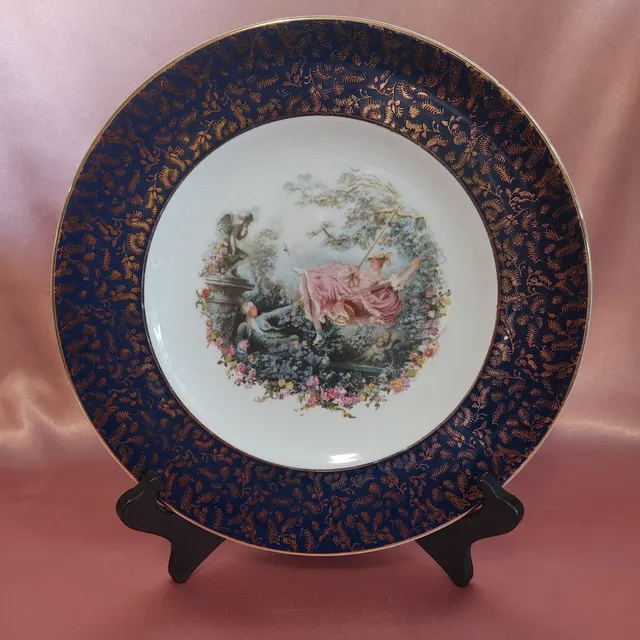 Vintage Wood & Sons Decorative Plate